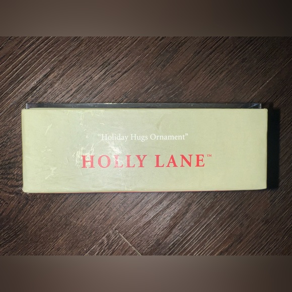 DEPT 56 Simple Traditions Holly Lane Village Collection "Holiday Hugs Ornament" - Picture 5 of 7